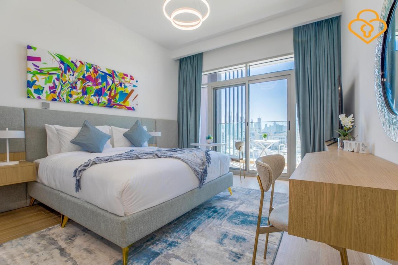 151 Residences Studios, Jumeirah Garden City, Sheikh Zayed Rd 713 * Dubai